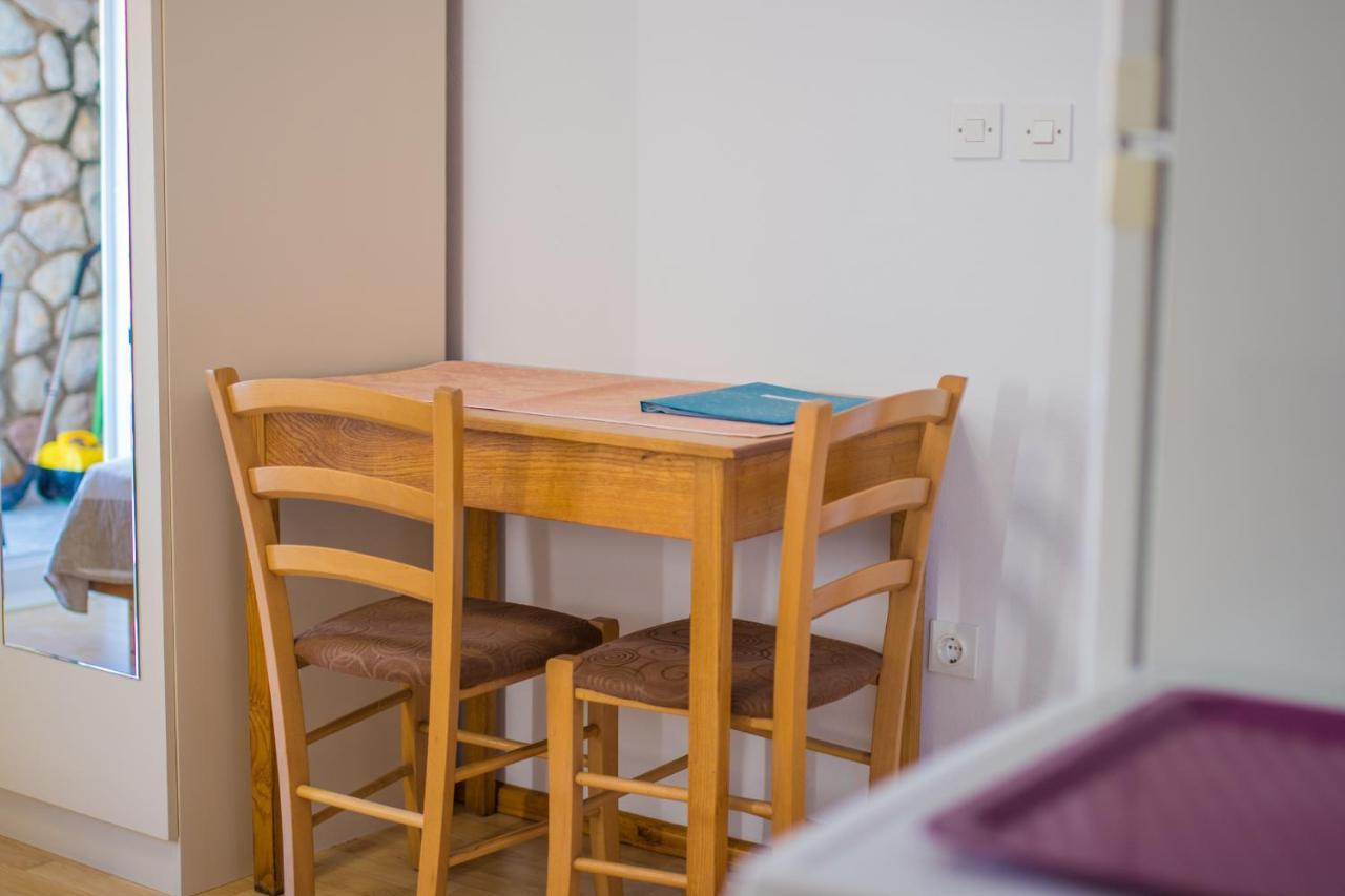 Apartmani Villa Kalinic Njivice Extérieur photo