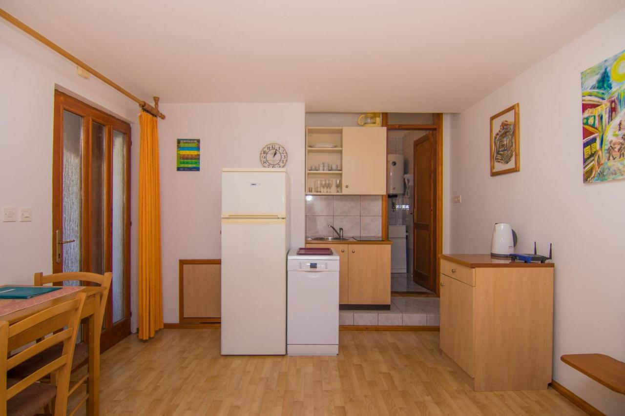 Apartmani Villa Kalinic Njivice Extérieur photo