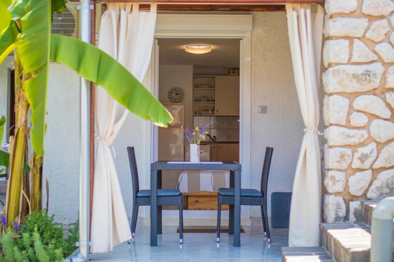 Apartmani Villa Kalinic Njivice Extérieur photo