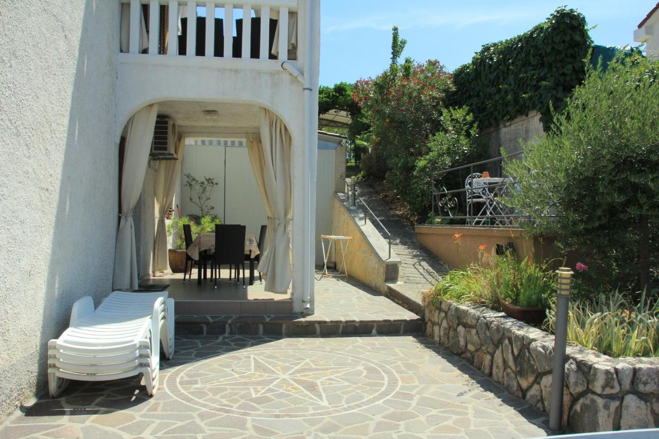 Apartmani Villa Kalinic Njivice Extérieur photo