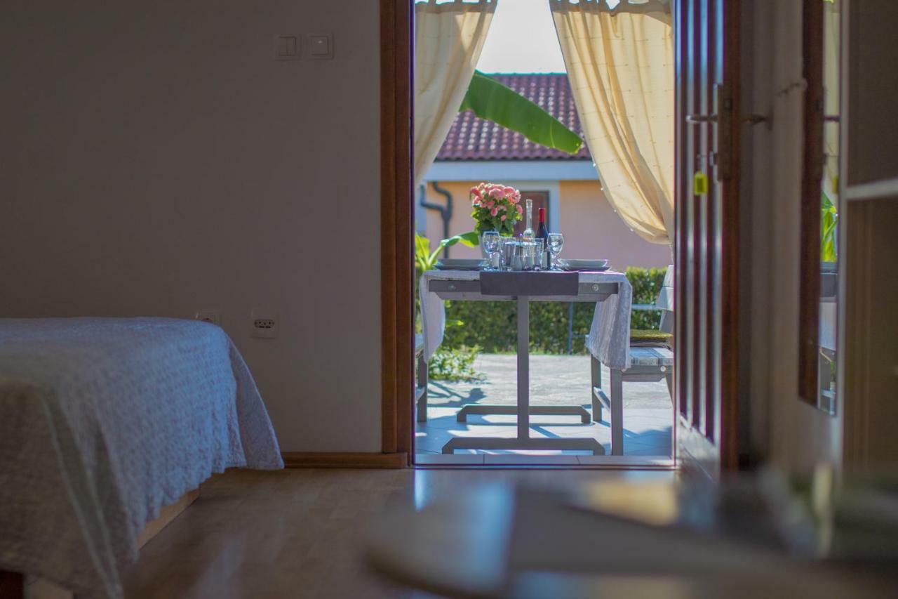 Apartmani Villa Kalinic Njivice Extérieur photo