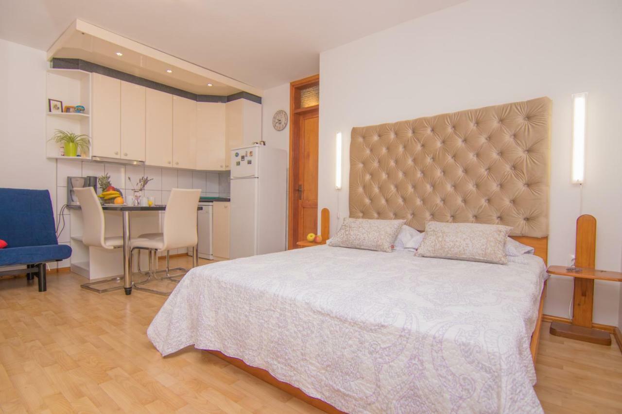 Apartmani Villa Kalinic Njivice Extérieur photo