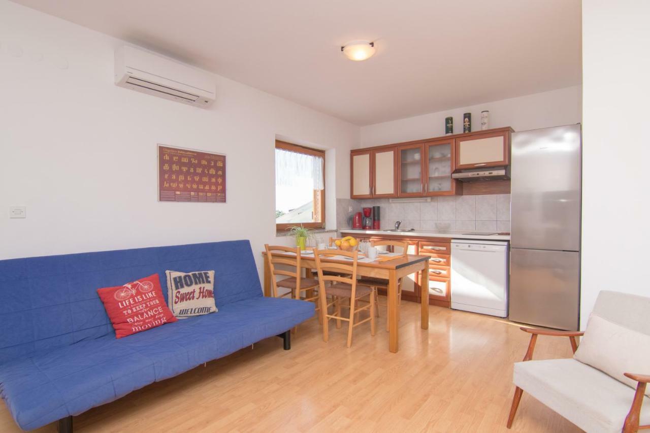 Apartmani Villa Kalinic Njivice Extérieur photo