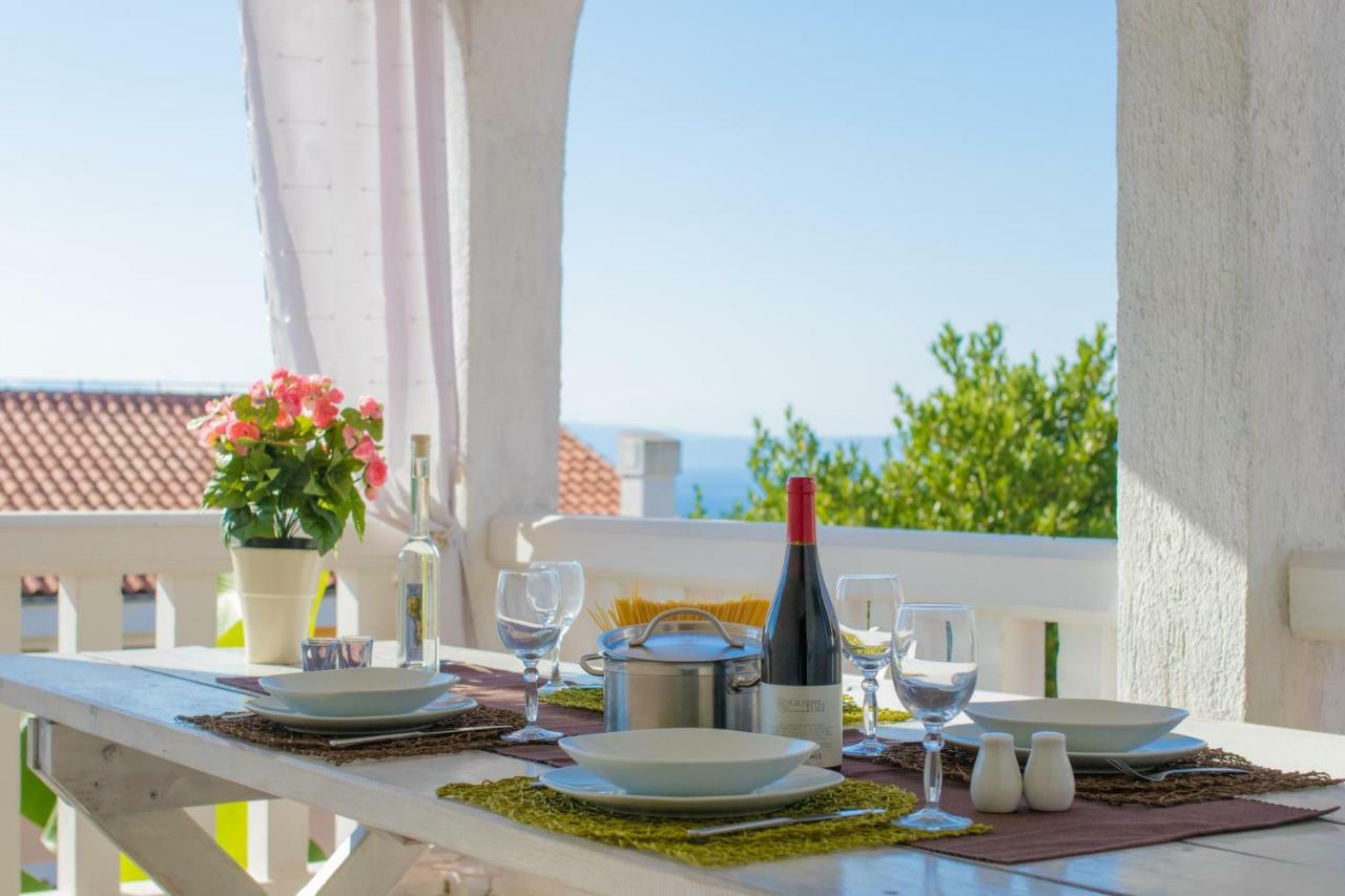 Apartmani Villa Kalinic Njivice Extérieur photo